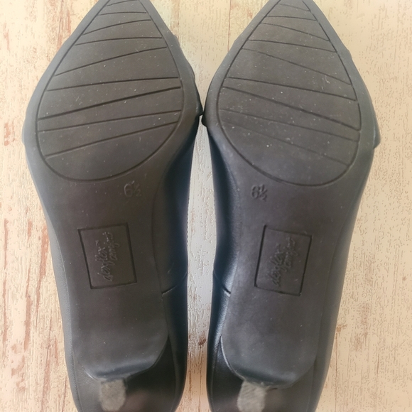 Shoes - Picture 3 of 5